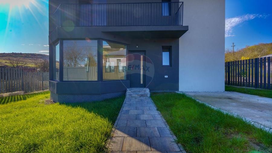 COMISION 0% - Casa / Vila cu 5 camere de vanzare in Sanpaul, Cluj - 2