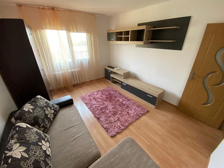 Garsoniera mobilata si utilata zona URA - 1