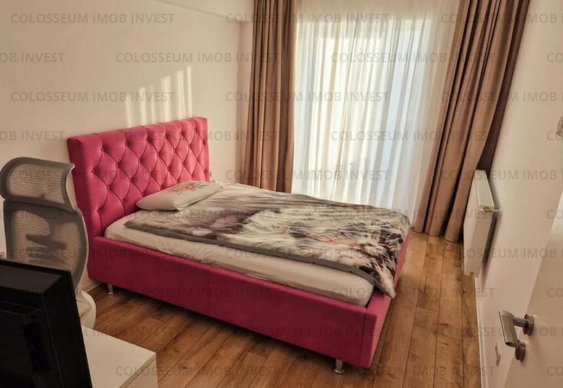 Penthouse cu 4 camere, decomandat - zona Tractorul - 1