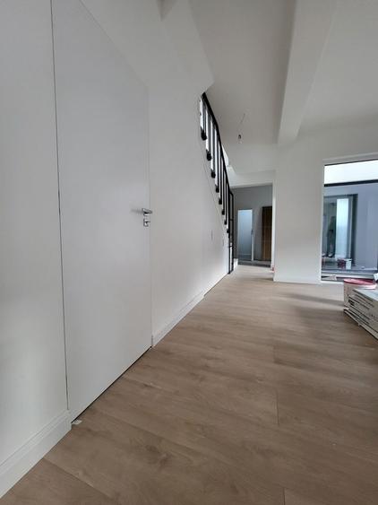 Comision 0%. Langa Iulius Mall. Zid despartitor dublu. Finisaje premium - 9