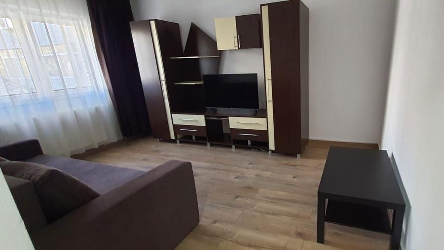 Garsoniera 9 Mai - 8