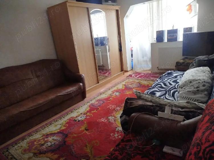 Inchiriez apartament cu 3 camere - 1