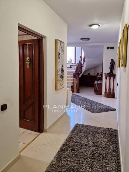 Casă de vânzare, zona Parc Municipal Regina Maria - 6