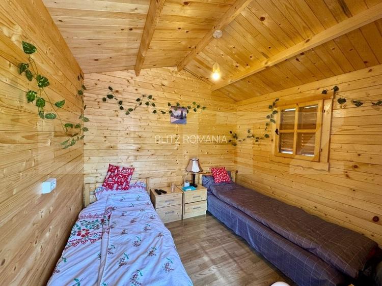 Cabane de vanzare, cu 3 camere, 50 mp, zona Brad