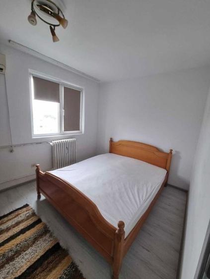 Apartament cu 2 camere, zona Podu Ros - 3