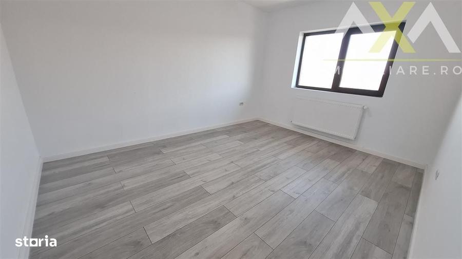 Casă cu 4 camere în Uricani
