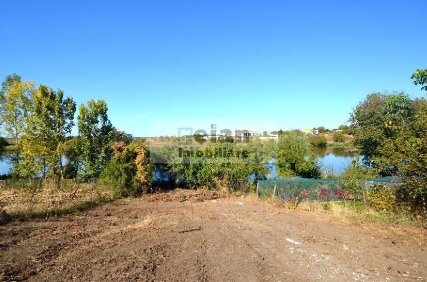 Teren Construcții intravilan de 1333 mp, în Moara Vlăsiei