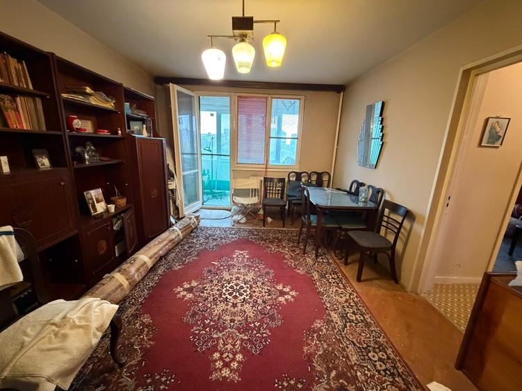 Apartament cu 2 camere semidecomandat în Titan