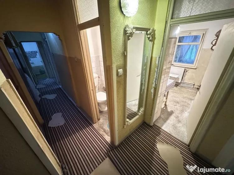 Apartament cu 3 camere decomandat în Inel I