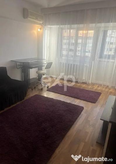 Apartament cu 2 camere decomandat în Trocadero