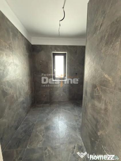 Casă cu 4 camere cu Teren 400 Mp în Central