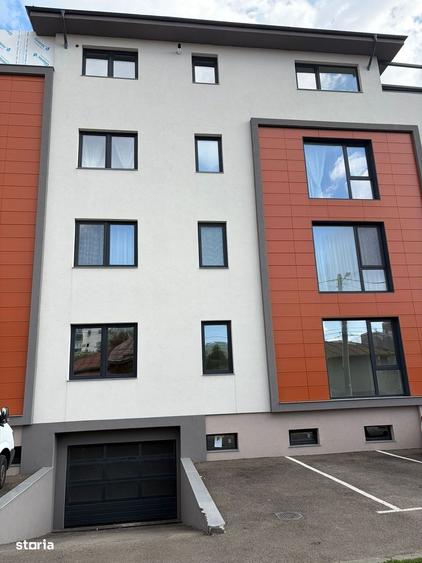 Apartament cu 4 camere în Central