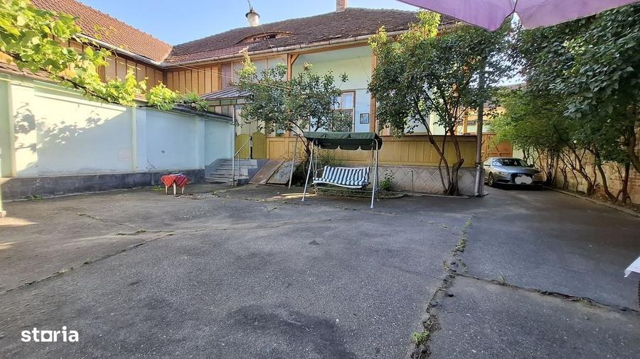 Casă cu 3 camere în Central