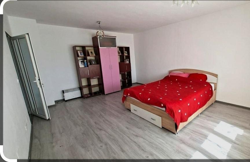 Apartament cu 2 camere decomandat în Plopilor