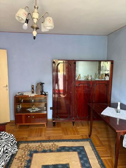 Apartament cu 2 camere decomandat în Ostroveni
