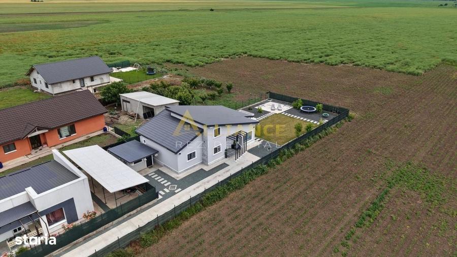 Casă cu 4 camere în Frumușani