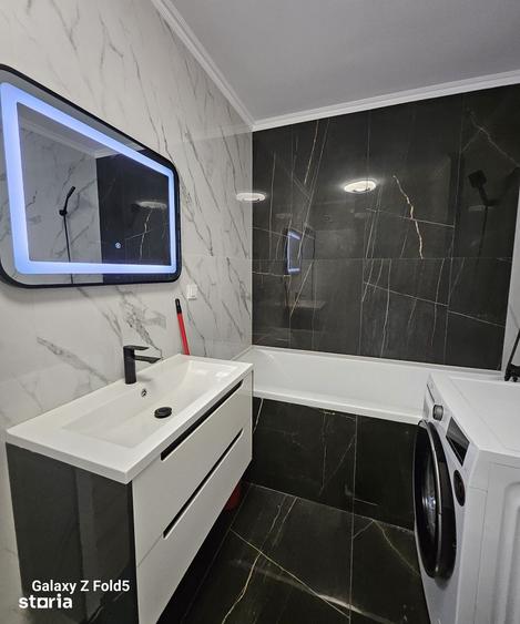 Apartament cu 3 camere decomandat în Nufărul