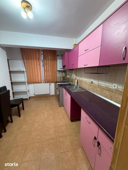 Apartament cu 3 camere decomandat în George Enescu