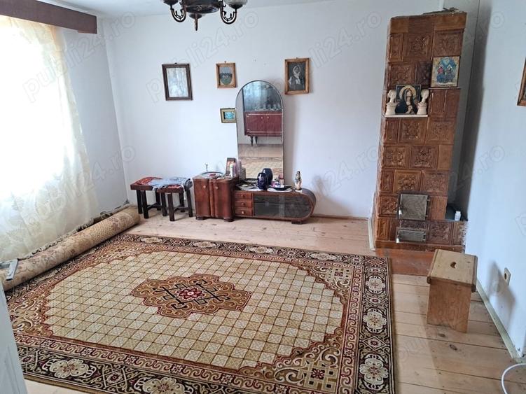 Casă cu 5 camere în Slătioarele