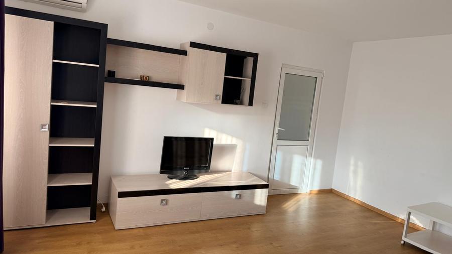 Apartament cu 2 camere decomandat în Tineretului