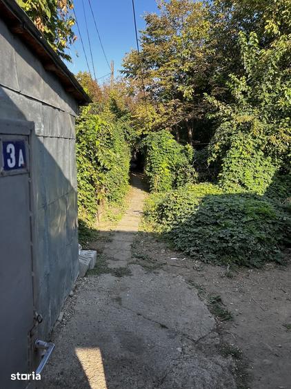 Casă cu 4 camere cu Teren 1797 Mp în Central
