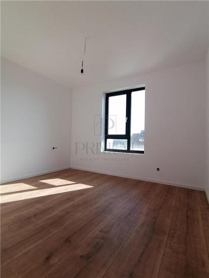 Duplex cu 4 camere cu Canalizare în Moșnița Nouă