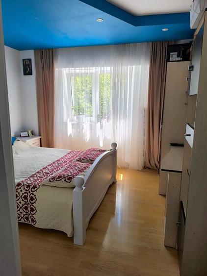 Apartament cu 3 camere decomandat în Obcini