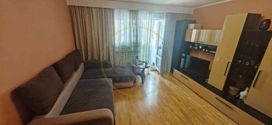 Apartament cu 2 camere semidecomandat, mobilat în Craiovița Nouă