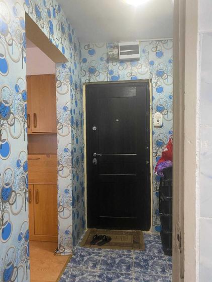 Apartament cu 2 camere semidecomandat în Berceni