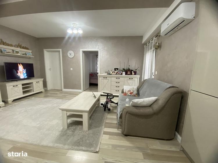 Apartament cu 3 camere în Calea Moldovei