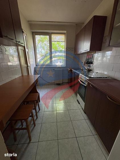 Apartament cu 4 camere în George Enescu