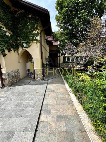 Vanzare casa 6 camere, in Ploiesti, zona centrala - 1