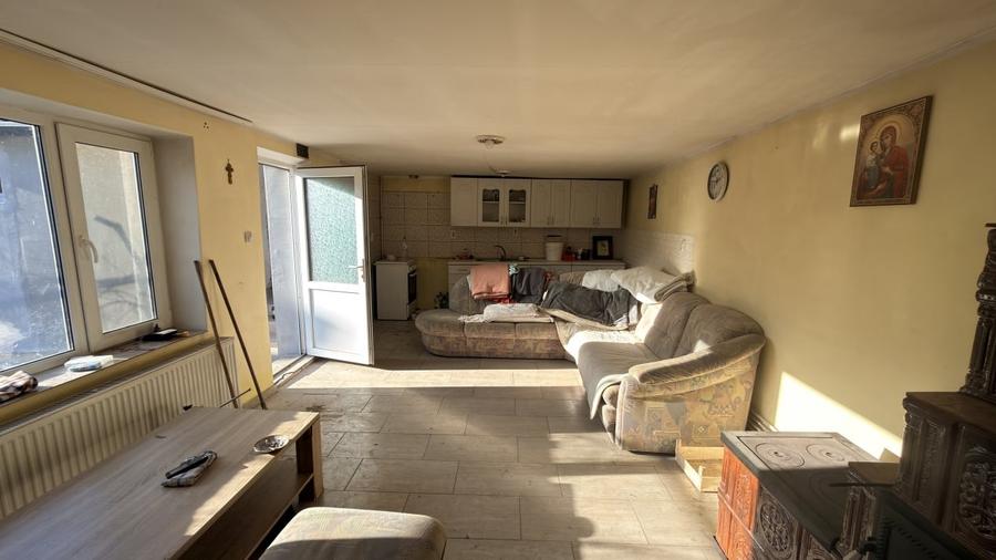 Casa 3 camere + curte 168mp in Avrig - 3