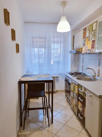 2 camere Magheru - Piata Romana - etajul 8/9 vedere bulevard - 5