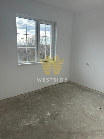 Apartament cu 3 camere decomandat în Sânandrei