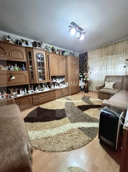 Apartament cu 3 camere, decomandat, 64 mp, zona Stadionului Apartament cu 3 camere, decomandat, 64 mp, zona Stadionului