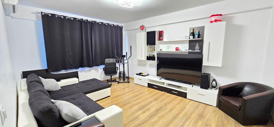 BLOC NOU! Apartament 3 camere 81 mp, MOBILAT + parcare ROND CUG