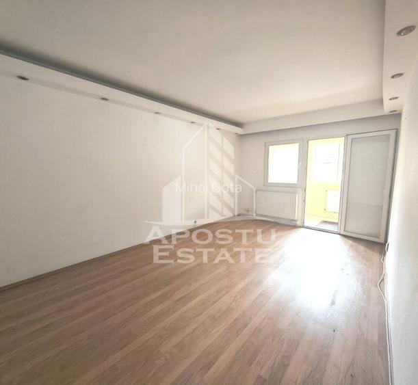 Apartament cu 2 camere, decomandat, centrala proprie, Torontalului