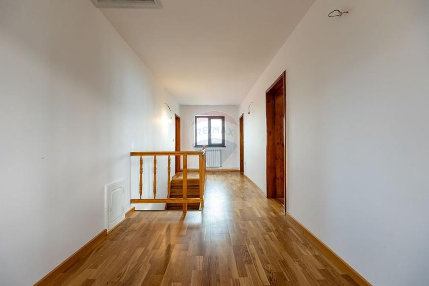 Casă/Vilă cu 6 camere de vânzare în Măgura - 30