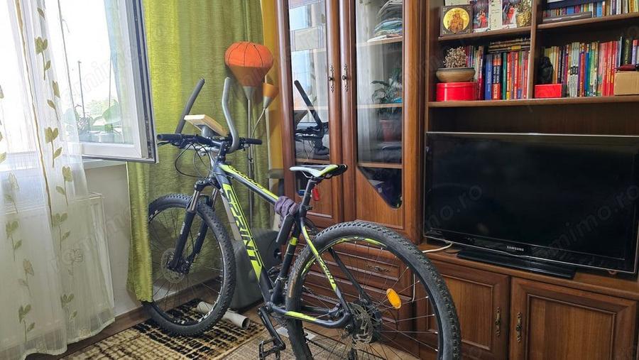 Apartament 4 camere in Deva, zona Progresul langa Sc Gen Nr 2, et 3 - 3