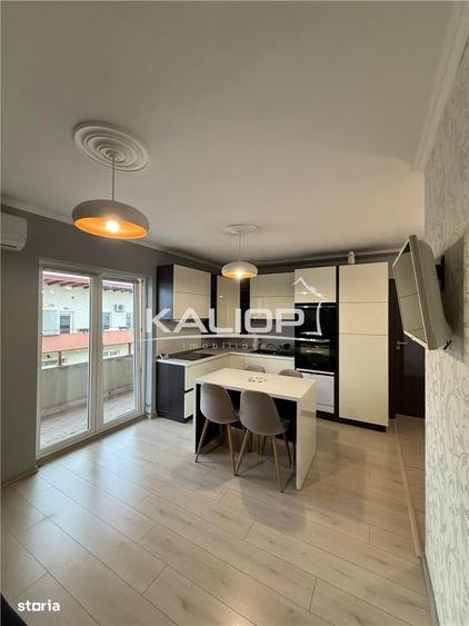 Apartament cu 3 camere decomandat, mobilat în Europa
