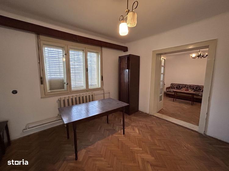 Vand casa mare 4 cam. Mandruloc, st.1.484 mp. sc.160,toate utilitatile - 2