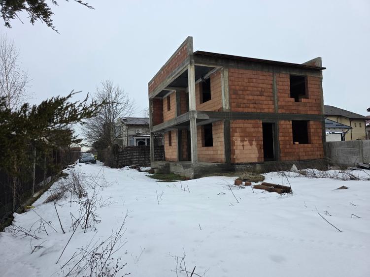 Comuna Pantelimon pe strada Campului intersectie cu Al. Selimbar - 12