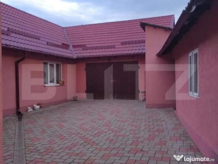 Casa de vanzare in Gura Humorului + teren generos - 1