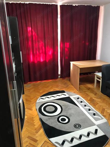 Ofer 1 camera complet DECOMANDAT etaj 1 Complex cu CENTRALA PROPRIE mobilat si utilat ... liber - 1