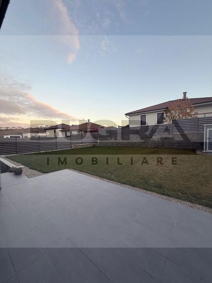 Casa individuala nouă, teren 450 mp, zona Dezmir - 12