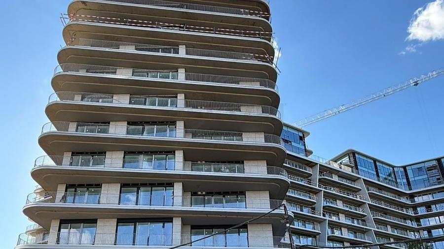 REA1025911 Apartament superb 4 camere I Vedere directa catre lac - 10