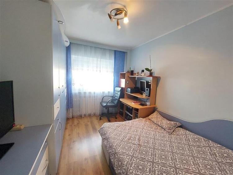 Apartament cu 3 camere  de vanzare zona centrala Tulcea - 5