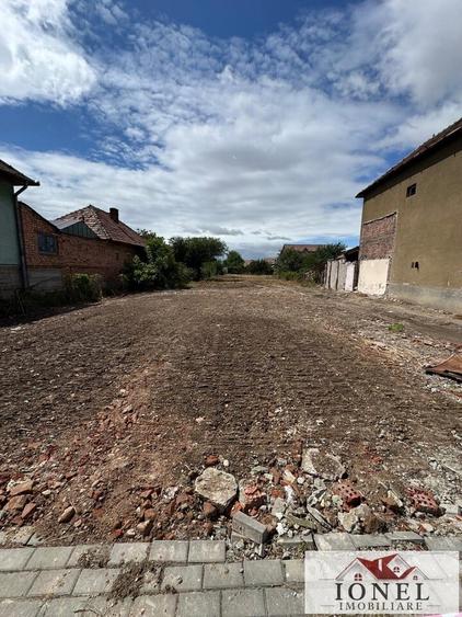 Teren 1847 mp de vanzare in Alba Iulia, Centru - 1