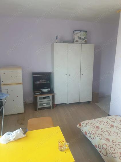 Proprietar: Garsoniera cu vedere la lac, vis-a-vis de Spitalul Pantelimon, Sector 2 - 7